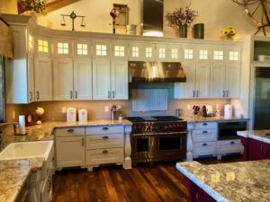 Yorktowne Painted white kitchen cabinets